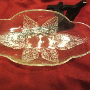 VTG INDIANA GLASS CLEAR LEAF PATTERN OBLONG DISH